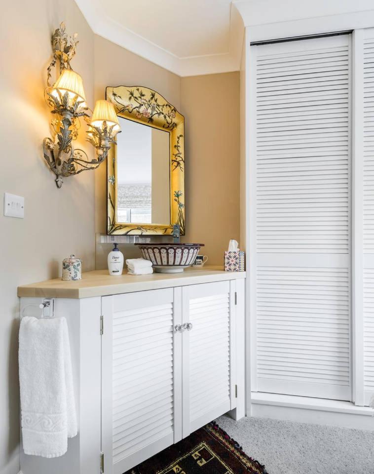 3 Bedroom Apartment On Portobello Road In Notting Hill Лондон Экстерьер фото