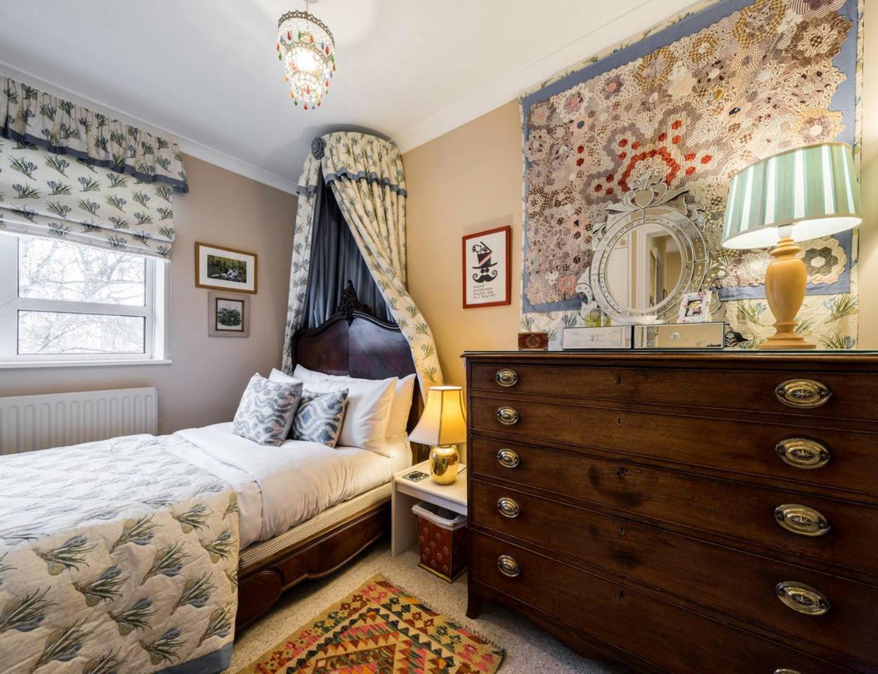 3 Bedroom Apartment On Portobello Road In Notting Hill Лондон Экстерьер фото